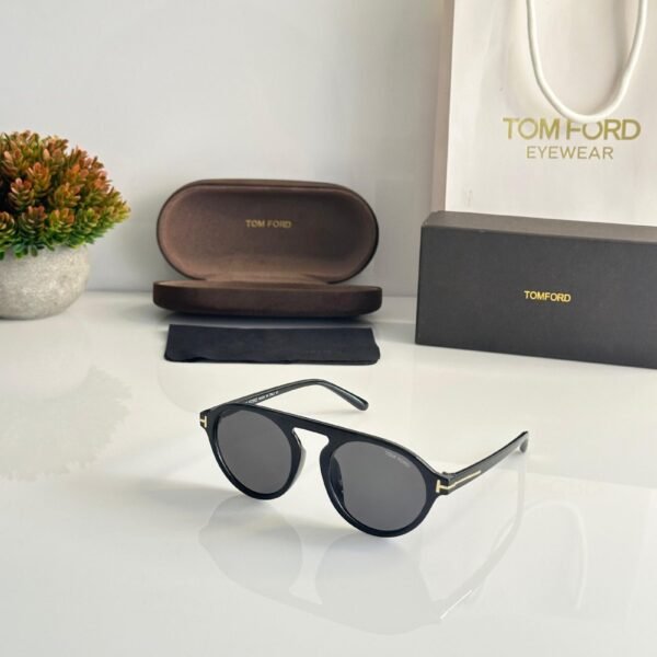 Tomford Black